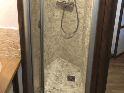 Une Péniche Luxueuse et Romantique au Cœur du Bois de Boulogne