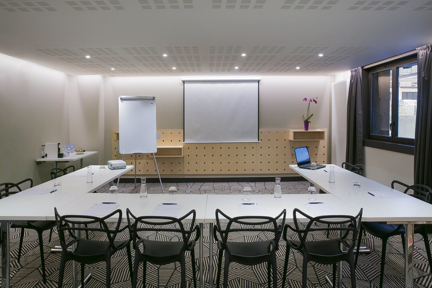 Chamonix Meeting Venue with Stunning Mountain Views