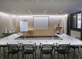 SEMINAR ROOM