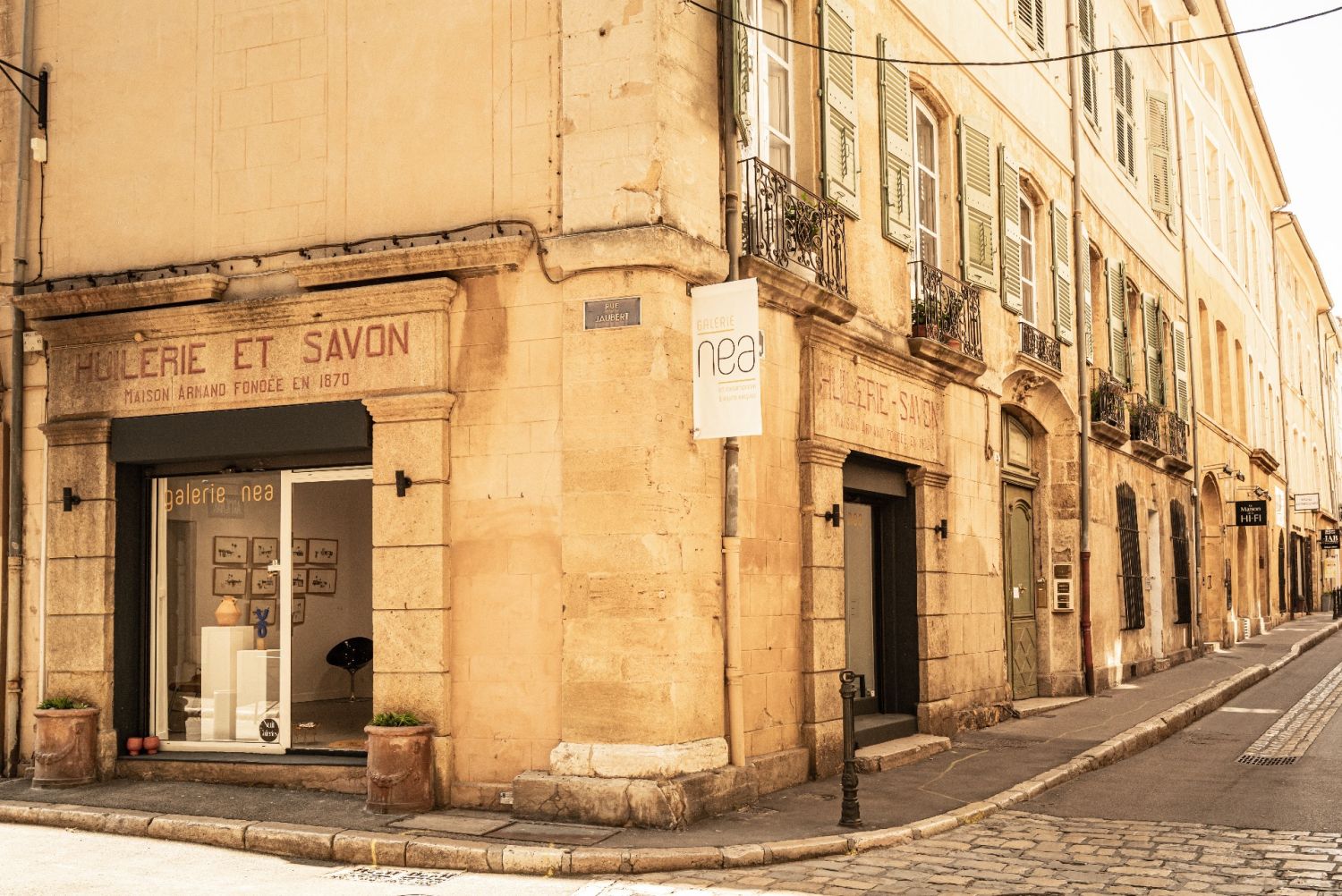 AIX EN PROVENCE ART GALLERY HISTORICAL HEART