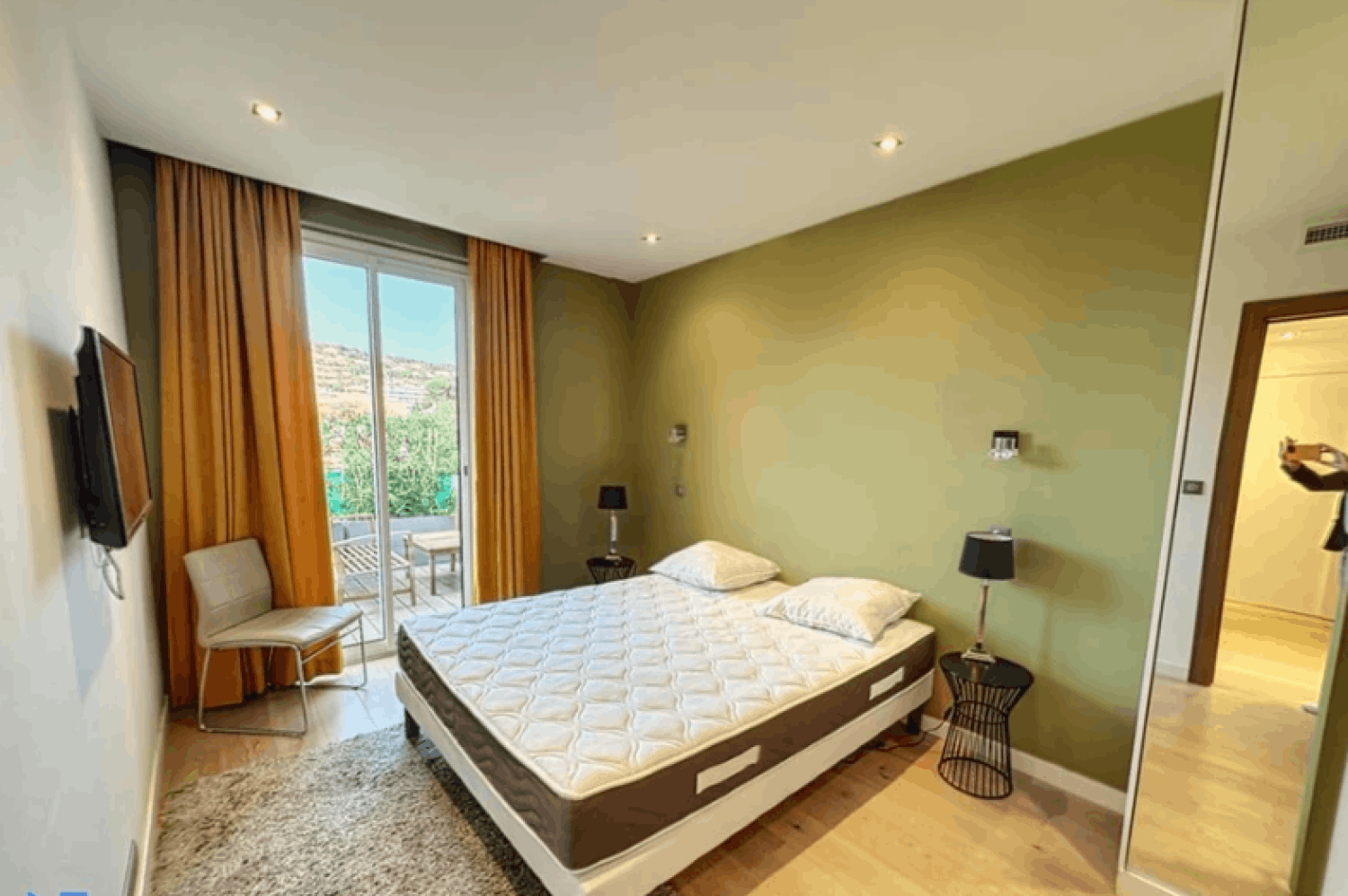 Apartment Cannes – 4 Guests, Terrace & Lift Access