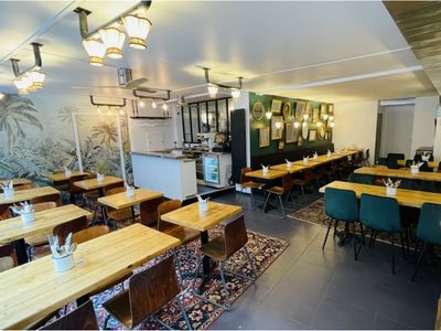 Cozy Parisian Restaurant for Private Events