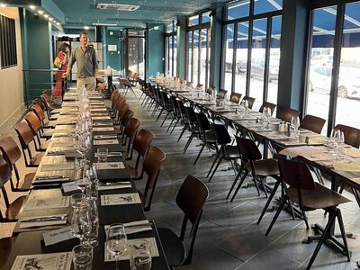 Restaurant with stage