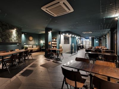 Restaurant with stage