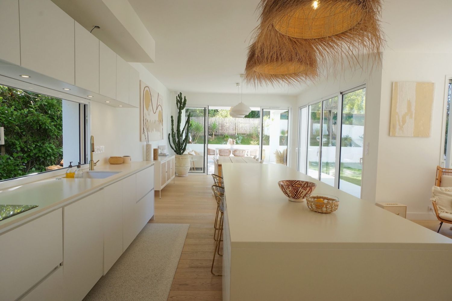 Contemporary villa with swimming pool