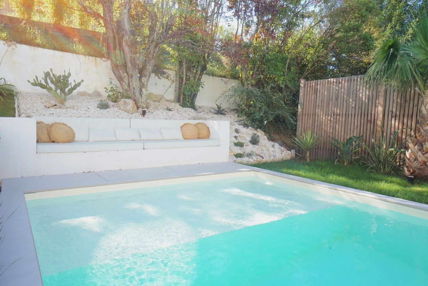 Contemporary villa with swimming pool