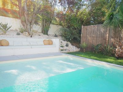 Villa contemporaine avec piscine