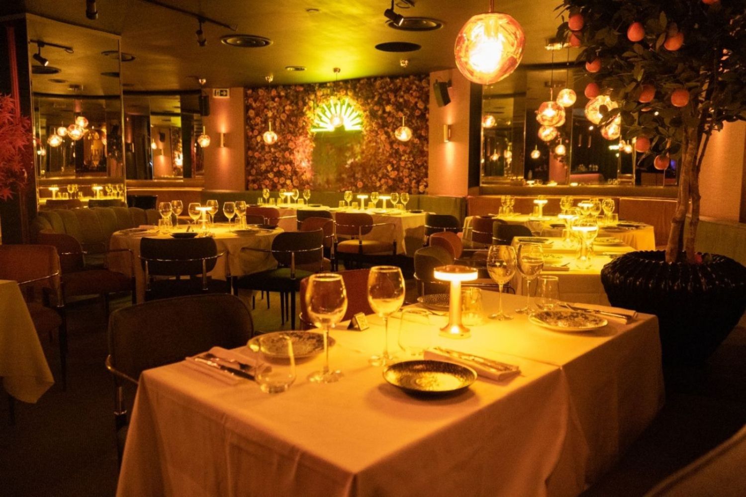 Restaurant Club in Cannes