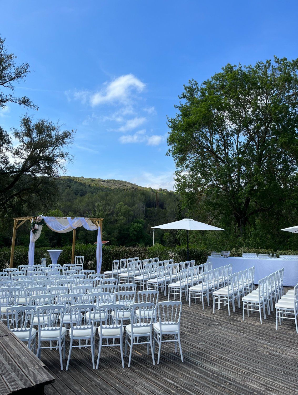 Reception room in the middle of an equestrian center