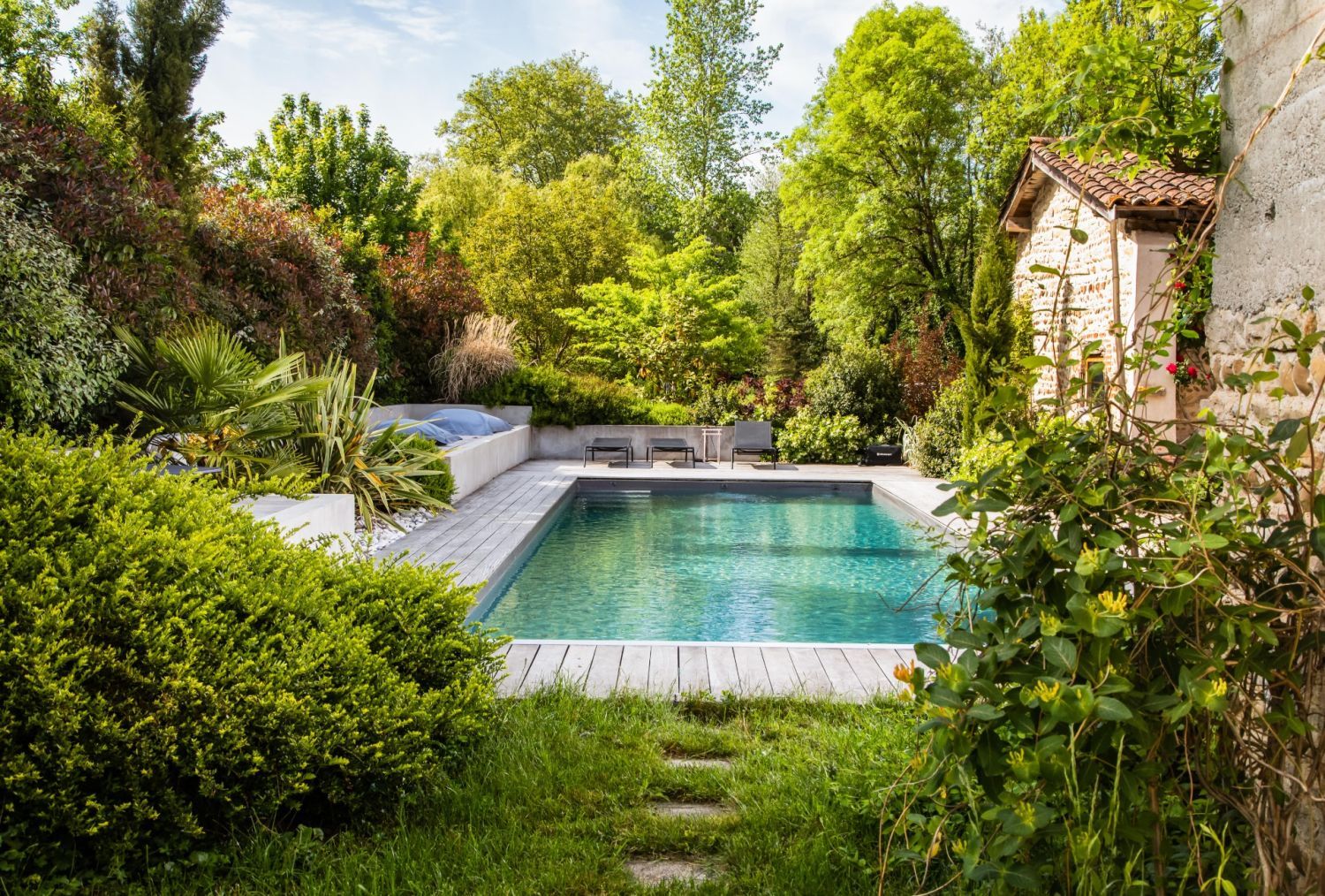 Maison d'hôtes avec piscine chauffée au bord de l'étang