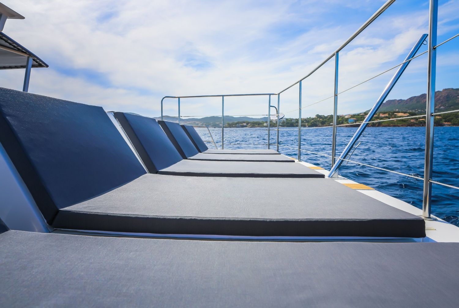 Maxi catamaran pour votre événement privé ou professionnel 
