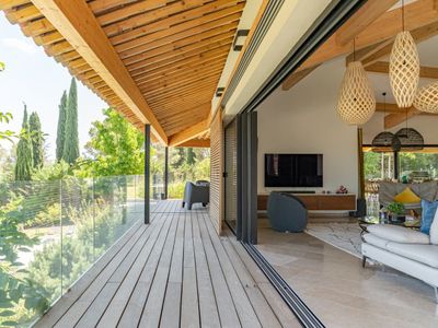 Contemporary villa by famous architect Maurice Sauzet