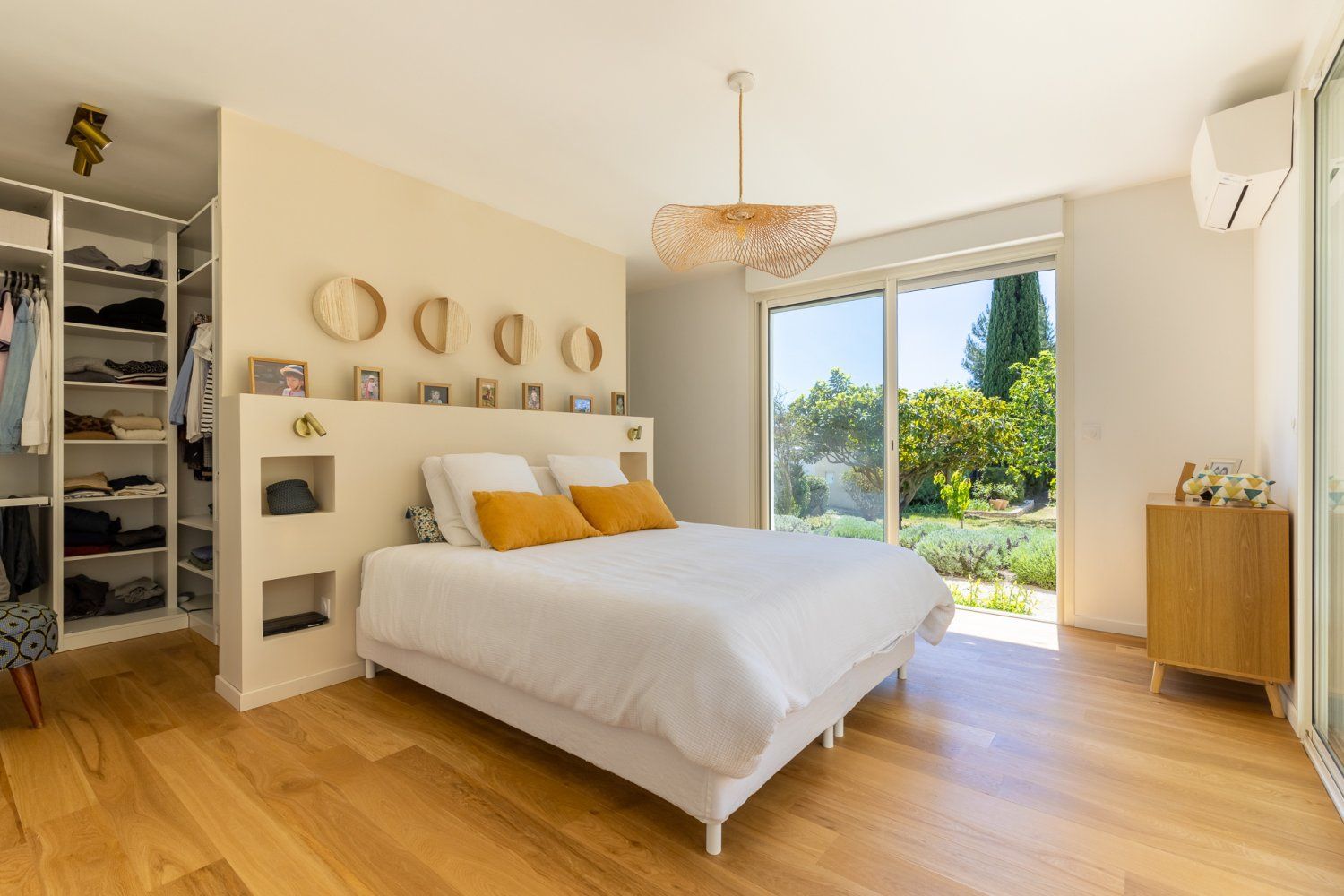 House at the foot of the hills 180 m²