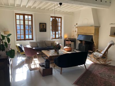 Winegrower's house with large covered courtyard in Charly (near Lyon)