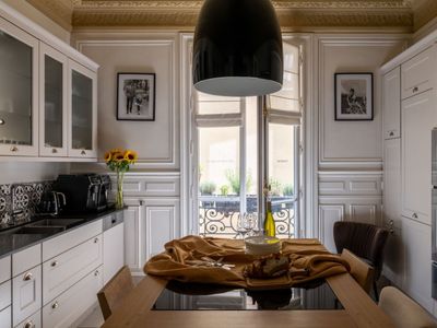 Beautiful apartment for your professional events in the 8th arrondissement
