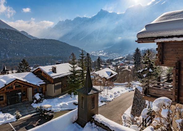 4-star superior hotel residence, breathtaking view of the Chamonix valley and Mont-Blanc