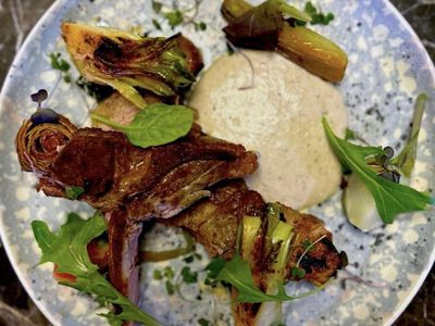 Restaurant with elegant ambiance and refined cuisine