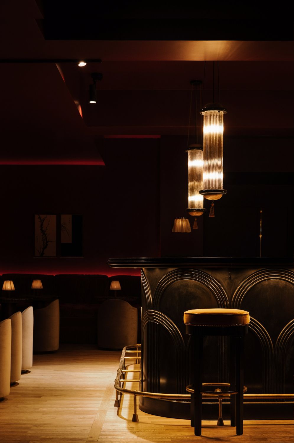 Mythical Parisian bar in the 9th arrondissement