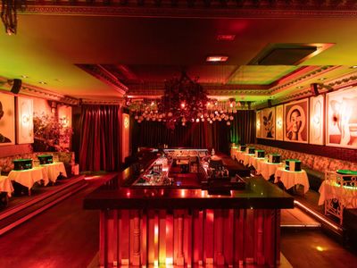 Event Venue Cannes – 300 Guests Facing Palais