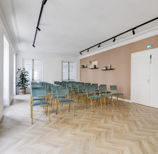 Haussmannian architect-designed apartment of 150m² in the heart of the Montorgueuil / Sentier distri