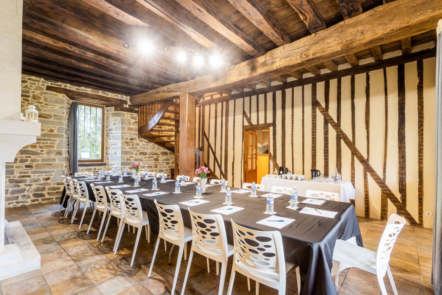 Manoir et Gîtes Élégants pour Événements près de Rennes