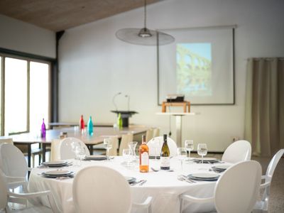 Salle de réception en bordure du Gardon