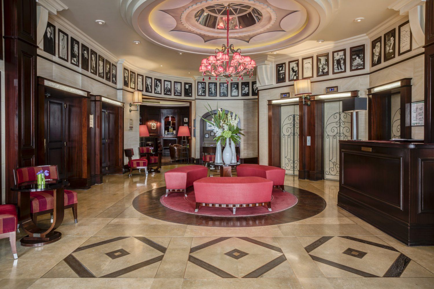 Salon Imprimatur: A Chic Seminar Room in Saint Germain-des-Prés