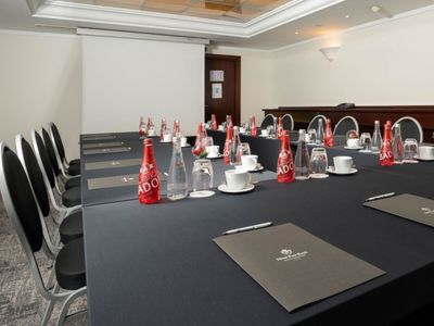 Salon Imprimatur: A Chic Seminar Room in Saint Germain-des-Prés