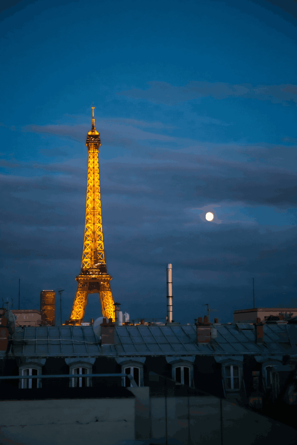 Eiffel Tower View Rooftop in a Modern 4-Star Hotel in Paris
