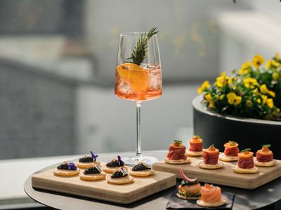 Rooftop with beautiful view on the Eiffel Tower