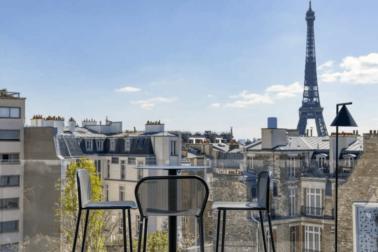 Votre événement dans un hôtel de luxe 4 étoiles à Paris avec vue sur la Tour Eiffel