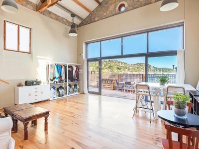 Superbe Loft sur la Plage Life is a Beach Guesthouse & Events