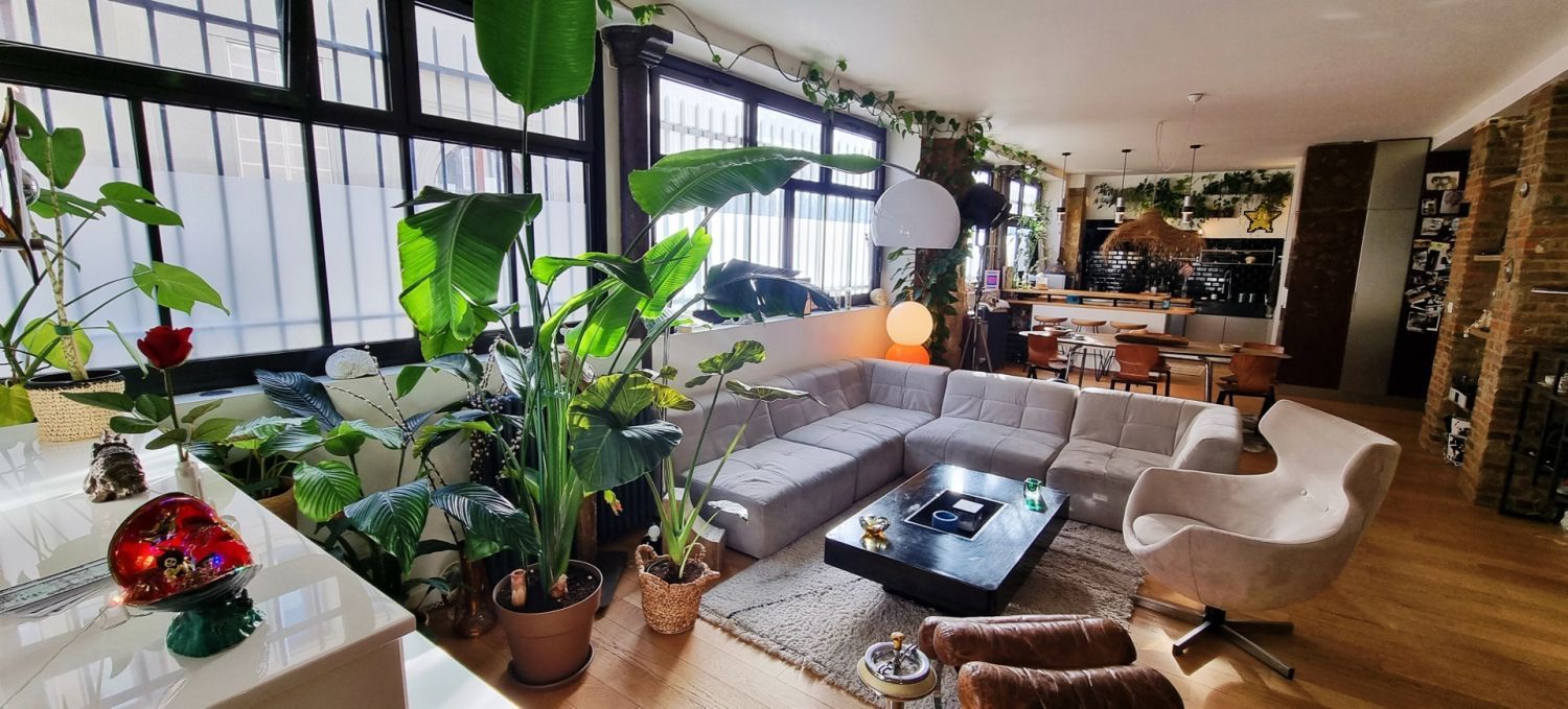 Art-Filled Loft in Paris for Creative Events & Corporate Gatherings