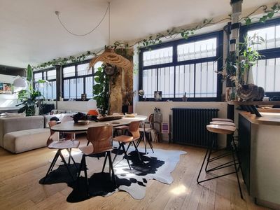 Art-Filled Loft in Paris for Creative Events & Corporate Gatherings