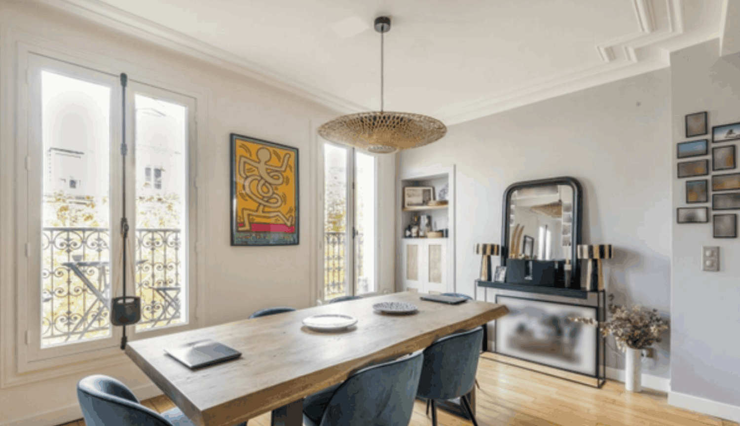 Haussmannian Apartment in Paris for Events