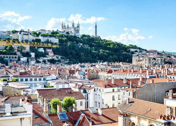 Modern apartment with panoramic view of Lyon