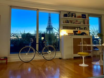 Lieu Parisien de Luxe avec Vues Panoramiques sur la Ville pour Événements