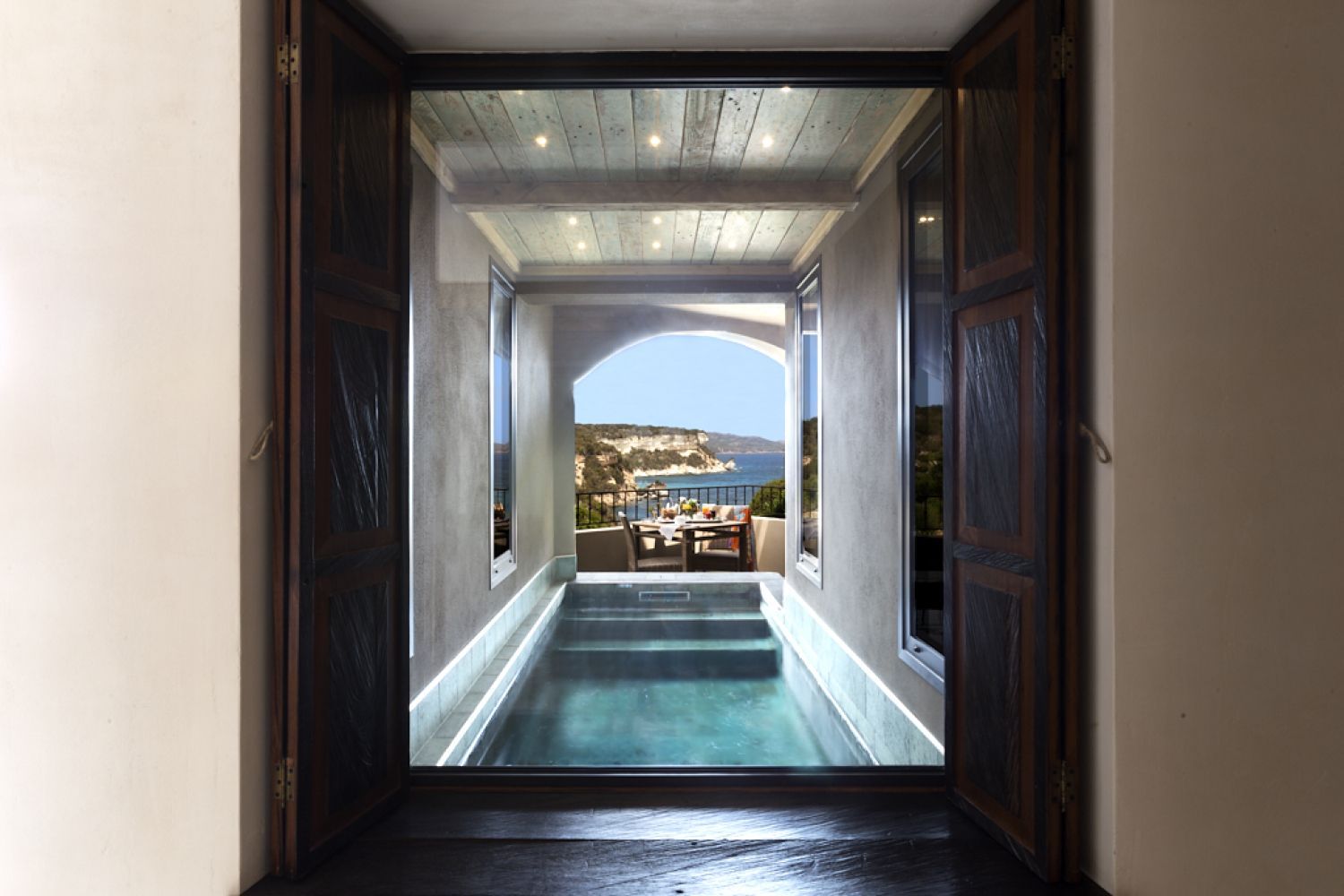 4* Hotel & Event Venue in Southern Corsica with Private Beach Access