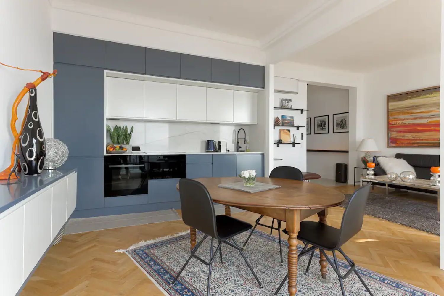 Appartement stylé à Cannes avec terrasse et vue mer – Près du Palais
