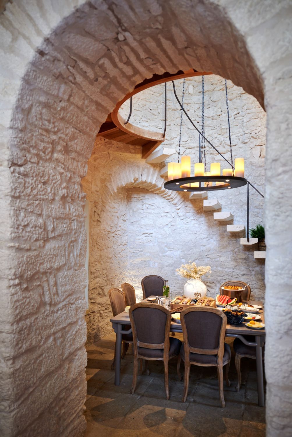 Authentic mill on the cliffs of Bonifacio, 420 m² villa with heated indoor swimming pool