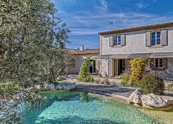 Villa nestled in the heart of Provence