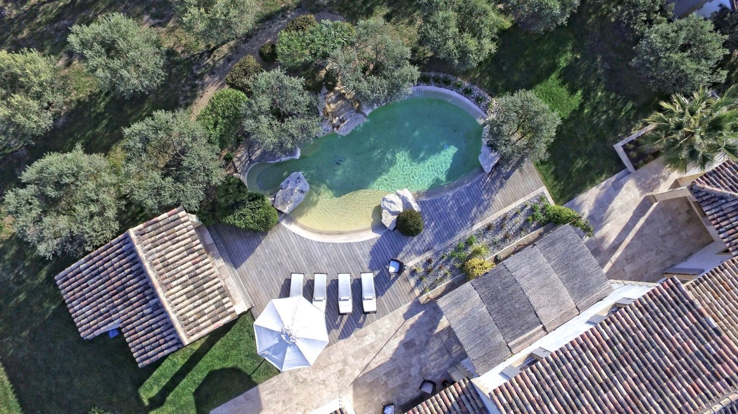Villa nestled in the heart of Provence