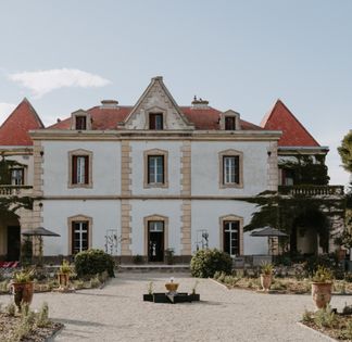 Estate on the edge of the Thau pond