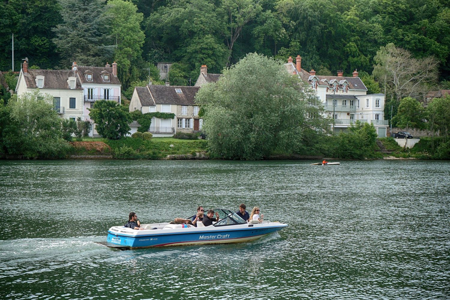 Unique location on the banks of the Seine for your events and seminars