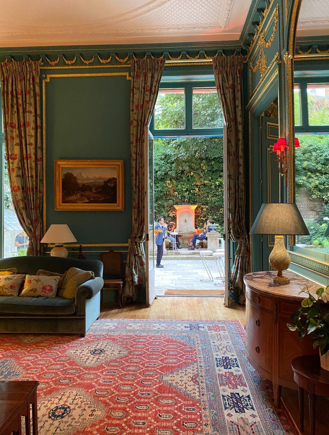 Hôtel Particulier Privé d'Exception à Paris pour Événements Haut de Gamme