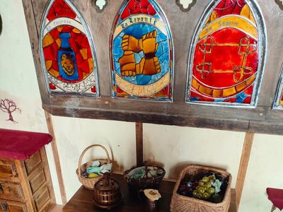 Taverne médiévale immersive (70m2 sur deux niveaux)