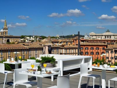 Rooftop & Cocktail Bar overlooking Piazza Navona
