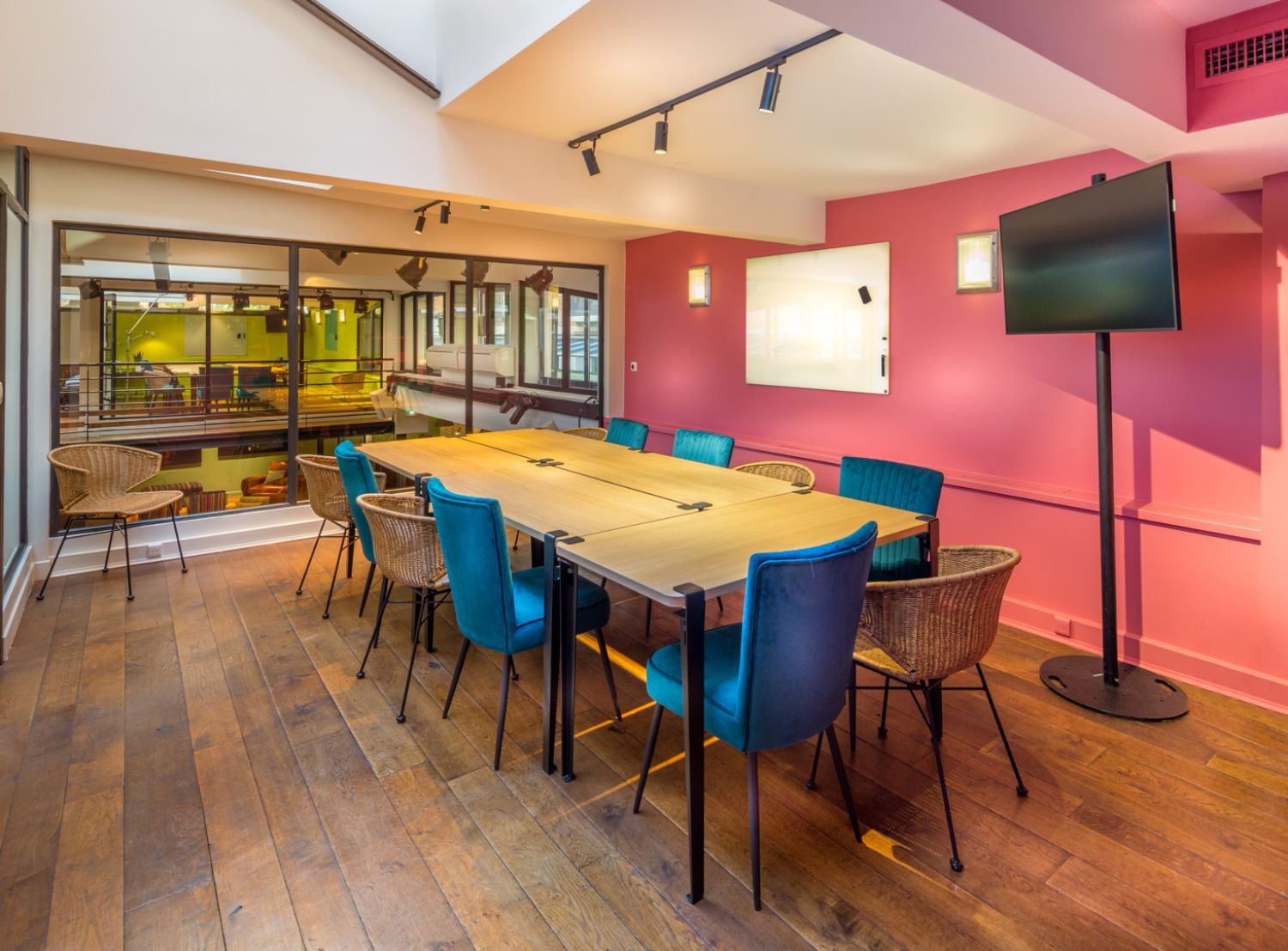 Loft Parisien Moderne pour Événements jusqu'à 200 Invités