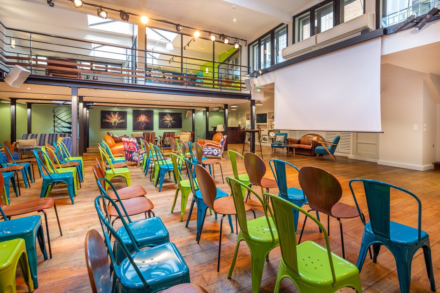 Loft Parisien Moderne pour Événements jusqu'à 200 Invités