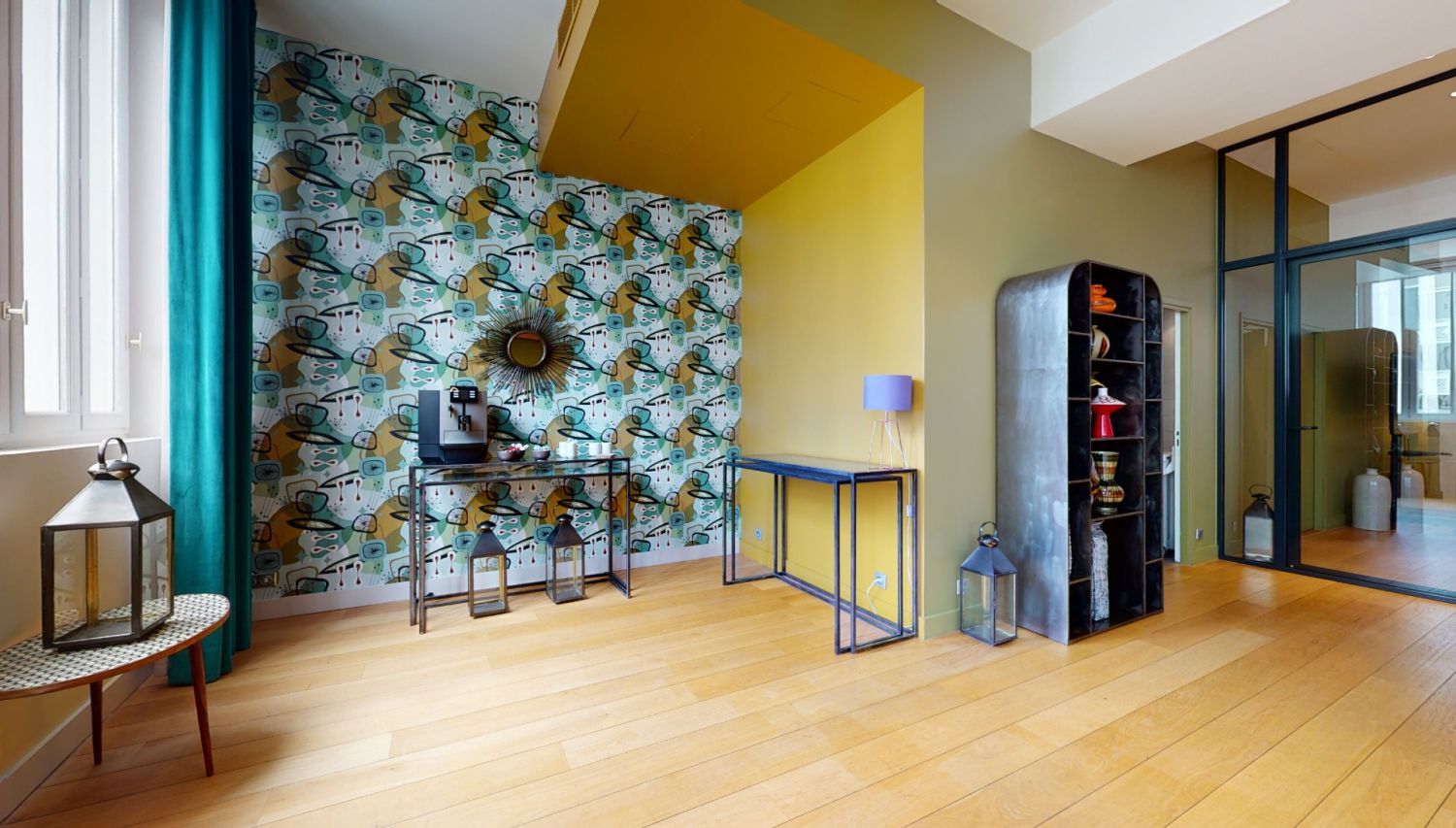 Atypical space a stone's throw from Paris